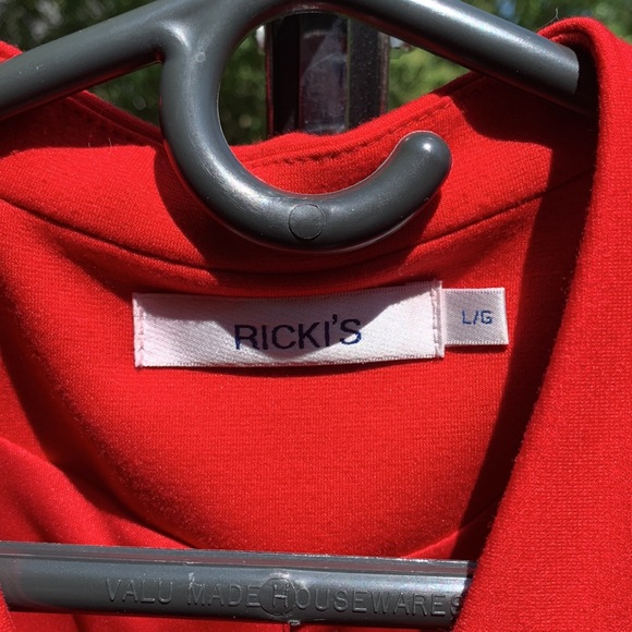 Red jacket - Picture 3 of 4